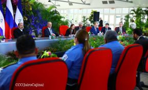 Comandante Daniel y Compañera Rosario en encuentro con el  General Nikolai Patrushev