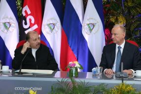 Comandante Daniel y Compañera Rosario en encuentro con el  General Nikolai Patrushev