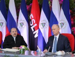 Comandante Daniel y Compañera Rosario en encuentro con el  General Nikolai Patrushev