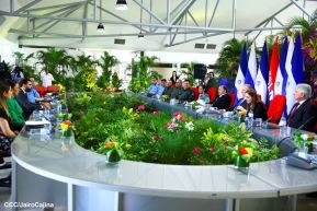 Comandante Daniel y Compañera Rosario en encuentro con el  General Nikolai Patrushev