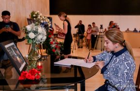 Firma de libro de condolencias en Nicaragua por las víctimas del atentado terrorista en Rusia