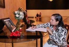 Firma de libro de condolencias en Nicaragua por las víctimas del atentado terrorista en Rusia