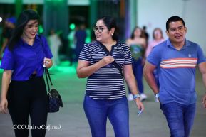 Así disfrutando los nicaragüenses del concierto de Carlos Rivera 