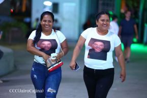 Así disfrutando los nicaragüenses del concierto de Carlos Rivera 