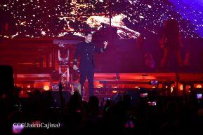 Así disfrutando los nicaragüenses del concierto de Carlos Rivera 