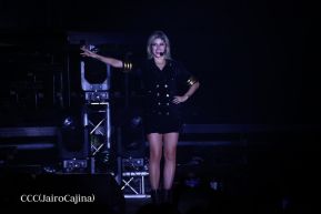 Así disfrutando los nicaragüenses del concierto de Carlos Rivera 