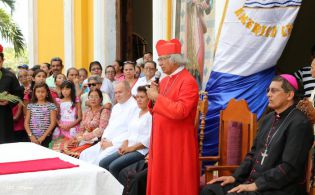 Familias de Ometepe reciben visita del Cardenal Leopoldo Brenes 