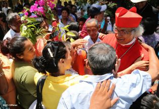 Familias de Ometepe reciben visita del Cardenal Leopoldo Brenes 
