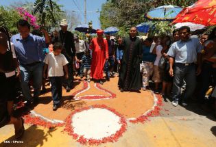Familias de Ometepe reciben visita del Cardenal Leopoldo Brenes 