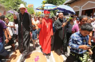 Familias de Ometepe reciben visita del Cardenal Leopoldo Brenes 