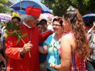 Familias de Ometepe reciben visita del Cardenal Leopoldo Brenes 