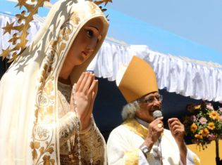 Familias de Ometepe reciben visita del Cardenal Leopoldo Brenes 