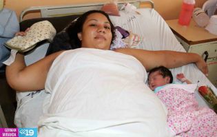 Alcaldesa de Managua entrega regalos a Madres que dieron a luz este 30 de mayo