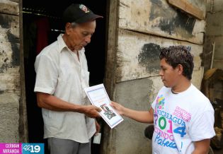 Gobierno entrega títulos de propiedad en honor a las madres nicaragüenses