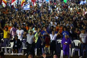 Vigilia en celebración de los aniversarios de Ríos de Agua Viva y Radio Maranatha