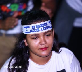 Vigilia en celebración de los aniversarios de Ríos de Agua Viva y Radio Maranatha