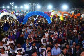 Vigilia en celebración de los aniversarios de Ríos de Agua Viva y Radio Maranatha