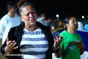 Vigilia en celebración de los aniversarios de Ríos de Agua Viva y Radio Maranatha