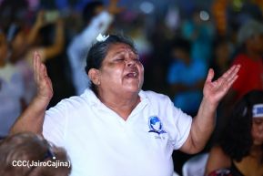 Vigilia en celebración de los aniversarios de Ríos de Agua Viva y Radio Maranatha