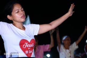 Vigilia en celebración de los aniversarios de Ríos de Agua Viva y Radio Maranatha