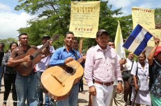 Pueblo católico de El Sauce recibe con júbilo al Cardenal Brenes