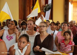 Pueblo católico de El Sauce recibe con júbilo al Cardenal Brenes