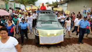 Pueblo católico de El Sauce recibe con júbilo al Cardenal Brenes
