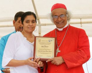 Pueblo católico de El Sauce recibe con júbilo al Cardenal Brenes