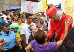 Pueblo católico de El Sauce recibe con júbilo al Cardenal Brenes