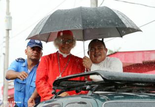 Pueblo católico de El Sauce recibe con júbilo al Cardenal Brenes