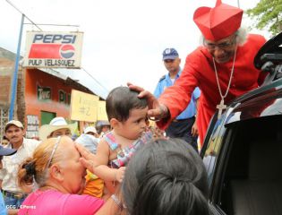 Pueblo católico de El Sauce recibe con júbilo al Cardenal Brenes