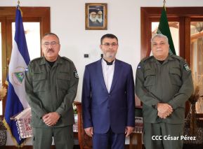 Firma del Libro de Condolencias por el fallecimiento del Presidente de Irán Ebrahim Raisi y su Comitiva