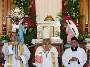 Pueblo católico de El Sauce recibe con júbilo al Cardenal Brenes