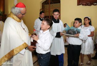 Pueblo católico de El Sauce recibe con júbilo al Cardenal Brenes