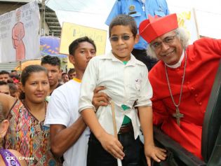 Pueblo católico de El Sauce recibe con júbilo al Cardenal Brenes