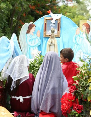 Pueblo católico de El Sauce recibe con júbilo al Cardenal Brenes