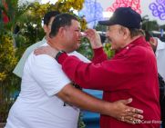 Acto en celebración acto de la entrega de buses de China a transportistas de Managua