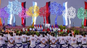 Acto en celebración acto de la entrega de buses de China a transportistas de Managua
