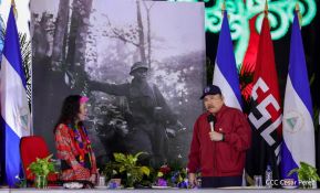 Acto en celebración acto de la entrega de buses de China a transportistas de Managua