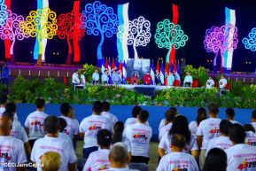 Acto en celebración acto de la entrega de buses de China a transportistas de Managua