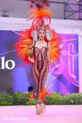 Derroche de bellezas en Competencia de Trajes de Fantasía de Miss Teen 2024