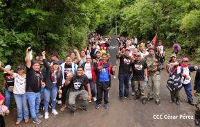 ¡Un Pueblo Unido Jamás Será Vencido! Caminata hacia la Hacienda El Vapor en honor a los Héroes y Mártires
