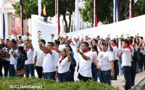 Nicaragua rinde honores al Comandante Carlos Fonseca Amador a 88 años de su natalicio 
