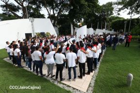 Nicaragua rinde honores al Comandante Carlos Fonseca Amador a 88 años de su natalicio 