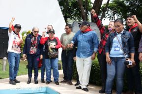 Nicaragua rinde honores al Comandante Carlos Fonseca Amador a 88 años de su natalicio 