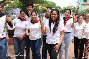 Nicaragua rinde honores al Comandante Carlos Fonseca Amador a 88 años de su natalicio 