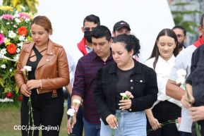 Nicaragua rinde honores al Comandante Carlos Fonseca Amador a 88 años de su natalicio 