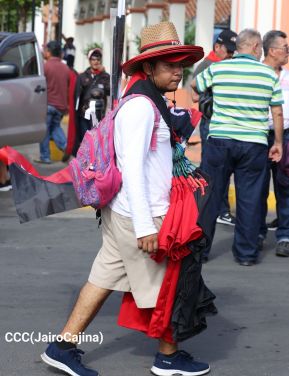 Familias de Occidente celebran 45 Años de liberación
