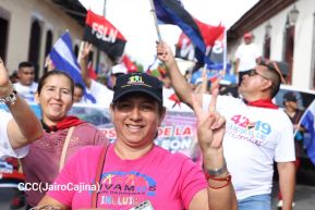 Familias de Occidente celebran 45 Años de liberación