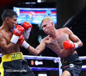 Velada de Boxeo Regreso a Casa en el Polideportivo Alexis Arguello